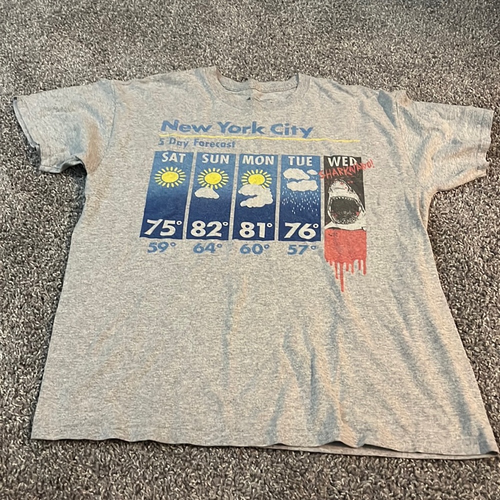 Sharknado Tee 🦈 - large